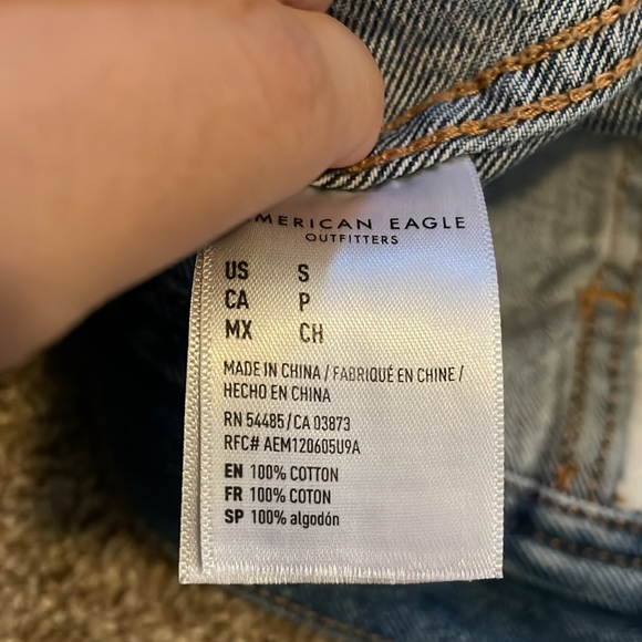 American Eagle oversized distressed denim jacket - Picture 4 of 4